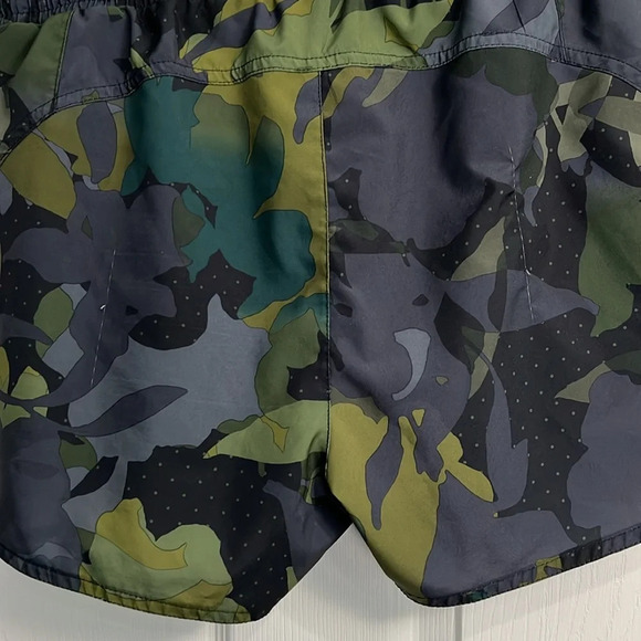 Old Navy Active Shorts camouflage L - Picture 5 of 6